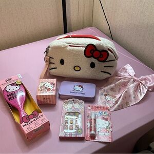 Hello Kitty White and Pink Bag Collection